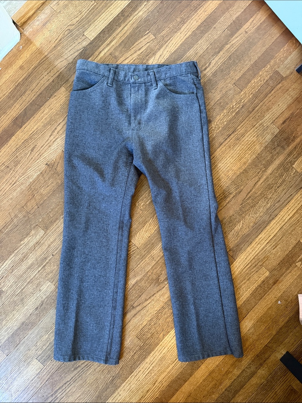Wrangler Relaxed Fit Grey Pants Waist 34 x 30